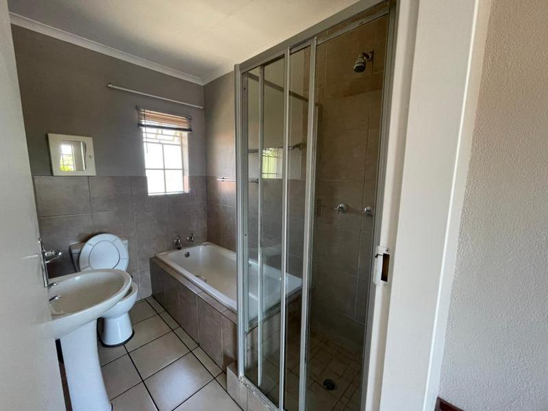 To Let 2 Bedroom Property for Rent in Die Bult North West